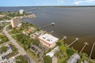 525 Indian River Ave SE, Titusville, FL 32796 - Photo 23