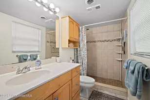 4570 Ocean Beach Blvd, Cocoa Beach, FL 32931 - Photo 15