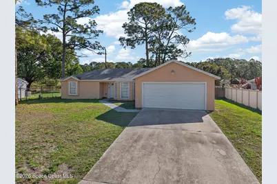 1627 Glencove Avenue NW, Palm Bay, FL 32907 - Photo 1