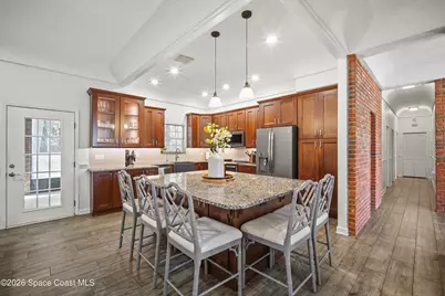 572 Lake Ashley Circle, Melbourne, FL 32904 - Photo 17