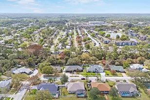 572 Lake Ashley Cir, Melbourne, FL 32904 - Photo 53