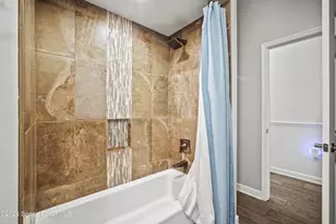 572 Lake Ashley Cir, Melbourne, FL 32904 - Photo 35