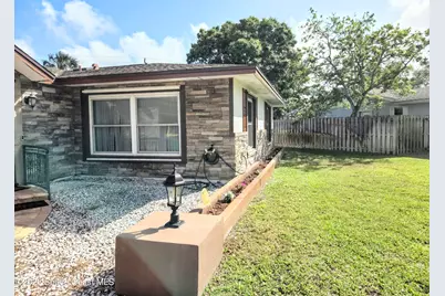 173 Las Palmas, Merritt Island, FL 32953 - Photo 3