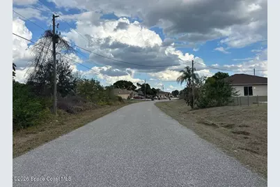 7680 Lamplighter Avenue, North Port, FL 34286 - Photo 5