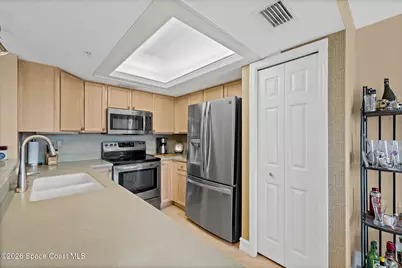 8472 Ridgewood Avenue #201, Cape Canaveral, FL 32920 - Photo 9