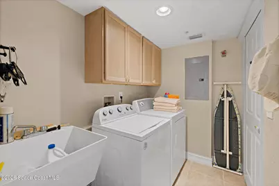 8472 Ridgewood Avenue #201, Cape Canaveral, FL 32920 - Photo 31