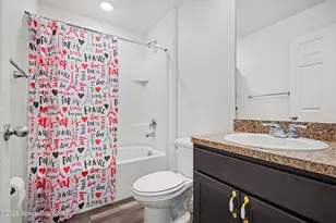 808 Grandeur St SE, Palm Bay, FL 32909 - Photo 13