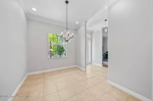 471 Hallmark St SE, Palm Bay, FL 32909 - Photo 5