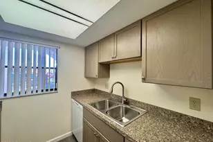 2673 Golf Lake Cir, Melbourne, FL 32935 - Photo 5