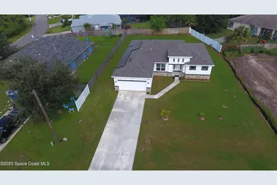 241 Saint Andre Boulevard SW, Palm Bay, FL 32908 - Photo 5