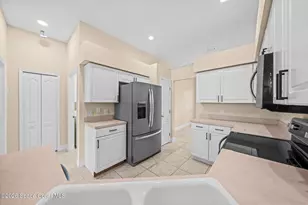 3221 Windsor Estates Dr, Melbourne, FL 32940 - Photo 13