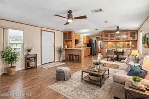 686 Sunrise Ct NE, Palm Bay, FL 32907 - Photo 5