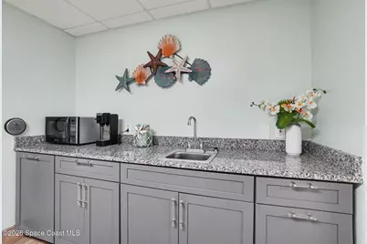 686 Sunrise Court NE, Palm Bay, FL 32907 - Photo 35