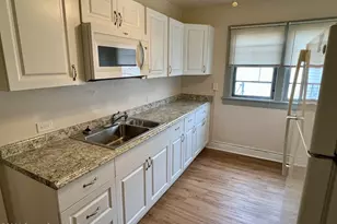 2104 Waverly Pl, Melbourne, FL 32901 - Photo 5