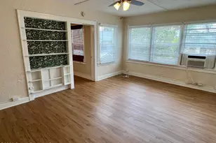 2104 Waverly Pl, Melbourne, FL 32901 - Photo 3