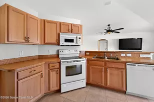 587 Dixon Rd NW, Palm Bay, FL 32907 - Photo 11