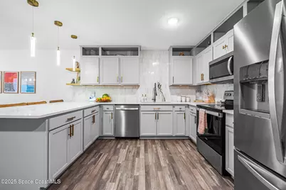 324 Alminar Avenue SE, Palm Bay, FL 32909 - Photo 11