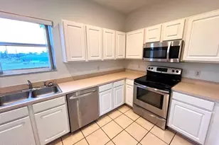 860 S Orlando Ave, Cocoa Beach, FL 32931 - Photo 7