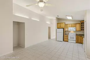 975 S Fork Cir, Melbourne, FL 32901 - Photo 11