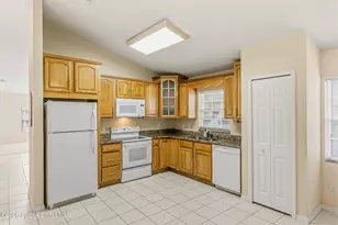 975 S Fork Cir, Melbourne, FL 32901 - Photo 9