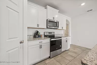 845 Old Country Road South E, Palm Bay, FL 32909 - Photo 9