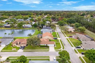 657 Sheridan Woods Dr, Melbourne, FL 32904 - Photo 13