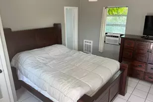 2179 Pineapple Ave, Melbourne, FL 32935 - Photo 3