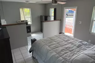 2179 Pineapple Ave, Melbourne, FL 32935 - Photo 9