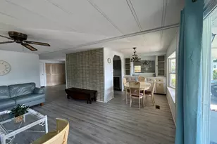 939 Laurel Cir, Barefoot Bay, FL 32976 - Photo 11