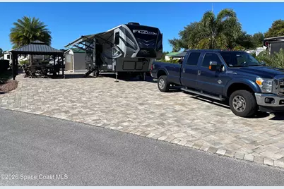 16356 Cherry Tree Court, Clermont, FL 34714 - Photo 3