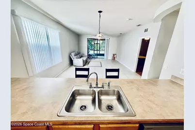 402 Breckenridge Circle SE, Palm Bay, FL 32909 - Photo 9