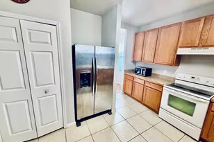 402 Breckenridge Cir SE, Palm Bay, FL 32909 - Photo 7