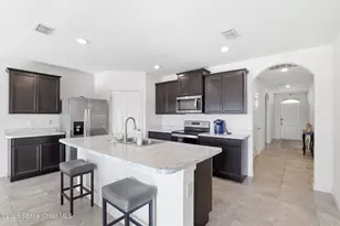 271 Guinevere Dr SW, Palm Bay, FL 32908 - Photo 17