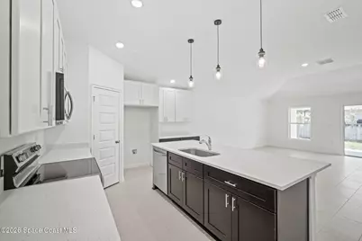 990 Waco Boulevard SE, Palm Bay, FL 32909 - Photo 7