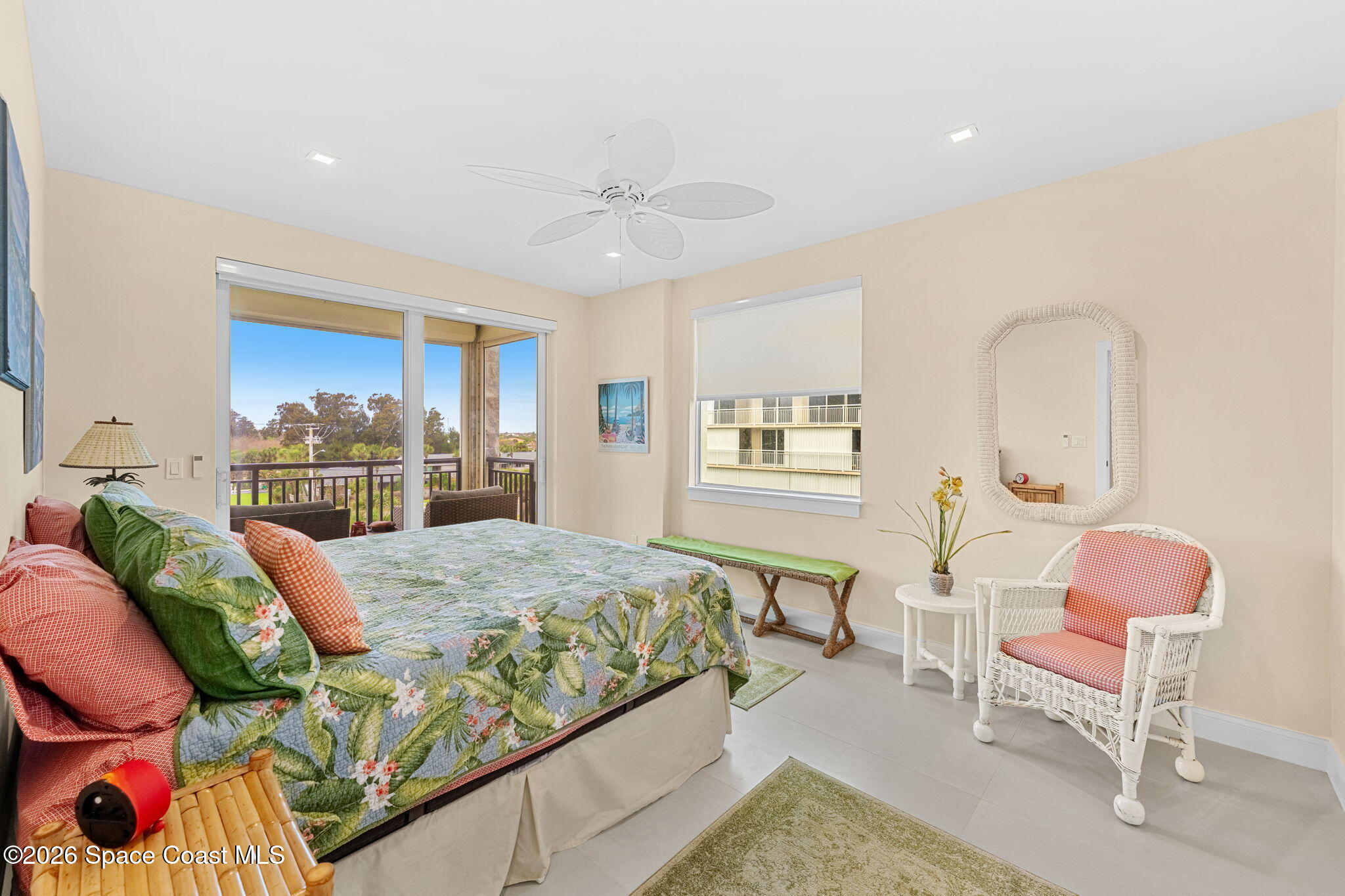 Bright sitting room with coastal furnishings
