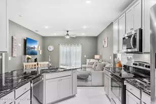 189 Tudor Rd SW, Palm Bay, FL 32908 - Photo 7