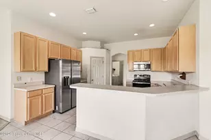 5761 Newbury Cir, Melbourne, FL 32940 - Photo 3