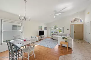 2556 Ventura Cir, Melbourne, FL 32904 - Photo 3