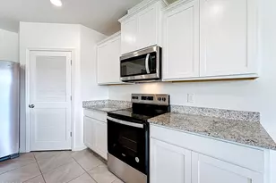 905 Dugan CIR SE, Palm Bay, FL 32909 - Photo 17