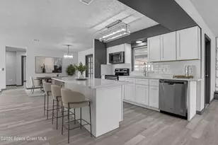 999 Castile Rd SE, Palm Bay, FL 32909 - Photo 15