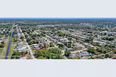 999 Castile Road SE, Palm Bay, FL 32909 - Photo 41
