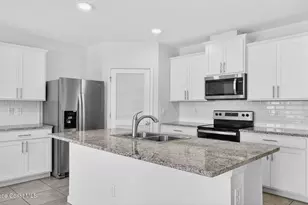 7114 Topaz Dr, Grant-Valkaria, FL 32949 - Photo 7