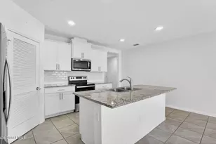 7114 Topaz Dr, Grant-Valkaria, FL 32949 - Photo 9