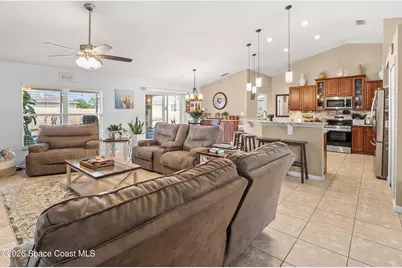 581 Ganley Street SW, Palm Bay, FL 32908 - Photo 5