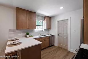 124 Tucson Rd SW, Palm Bay, FL 32908 - Photo 9