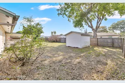 2184 Sandalwood Drive, Melbourne, FL 32935 - Photo 25