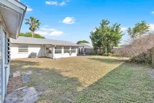 2184 Sandalwood Dr, Melbourne, FL 32935 - Photo 21