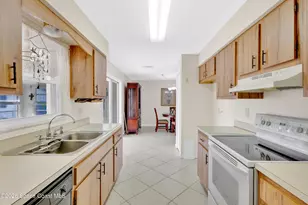 2184 Sandalwood Dr, Melbourne, FL 32935 - Photo 7