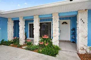956 Waialae Cir NE, Palm Bay, FL 32905 - Photo 1