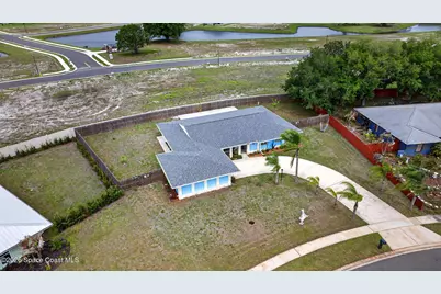 956 Waialae Circle NE, Palm Bay, FL 32905 - Photo 3